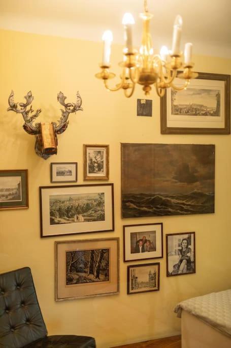 18th Century Under Castle Apartament Praga