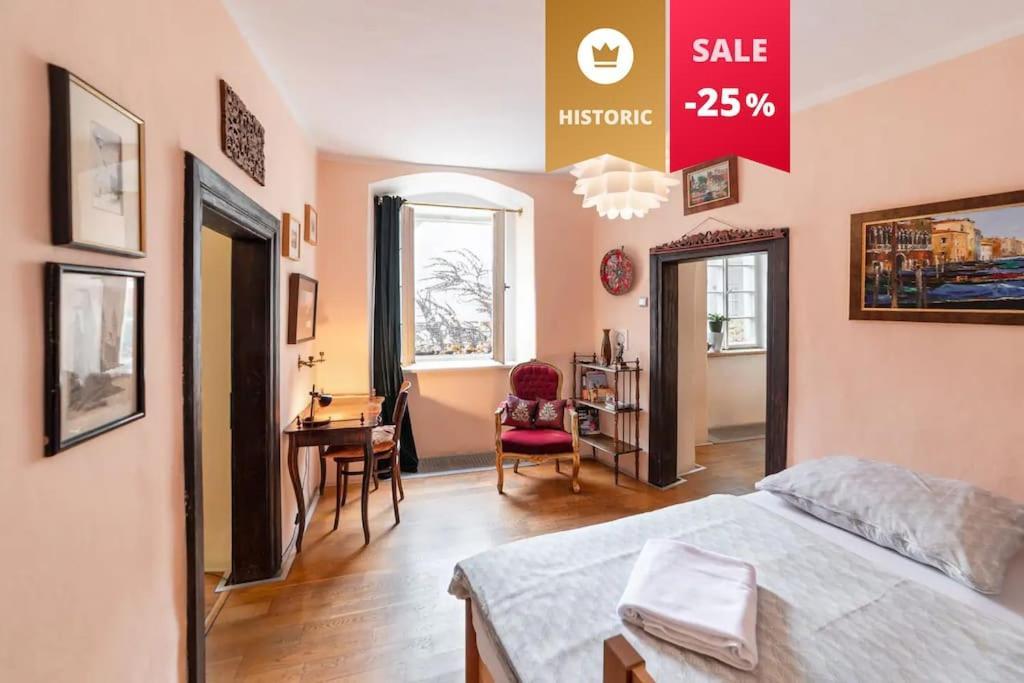 Apartament 18th Century Under Castle *